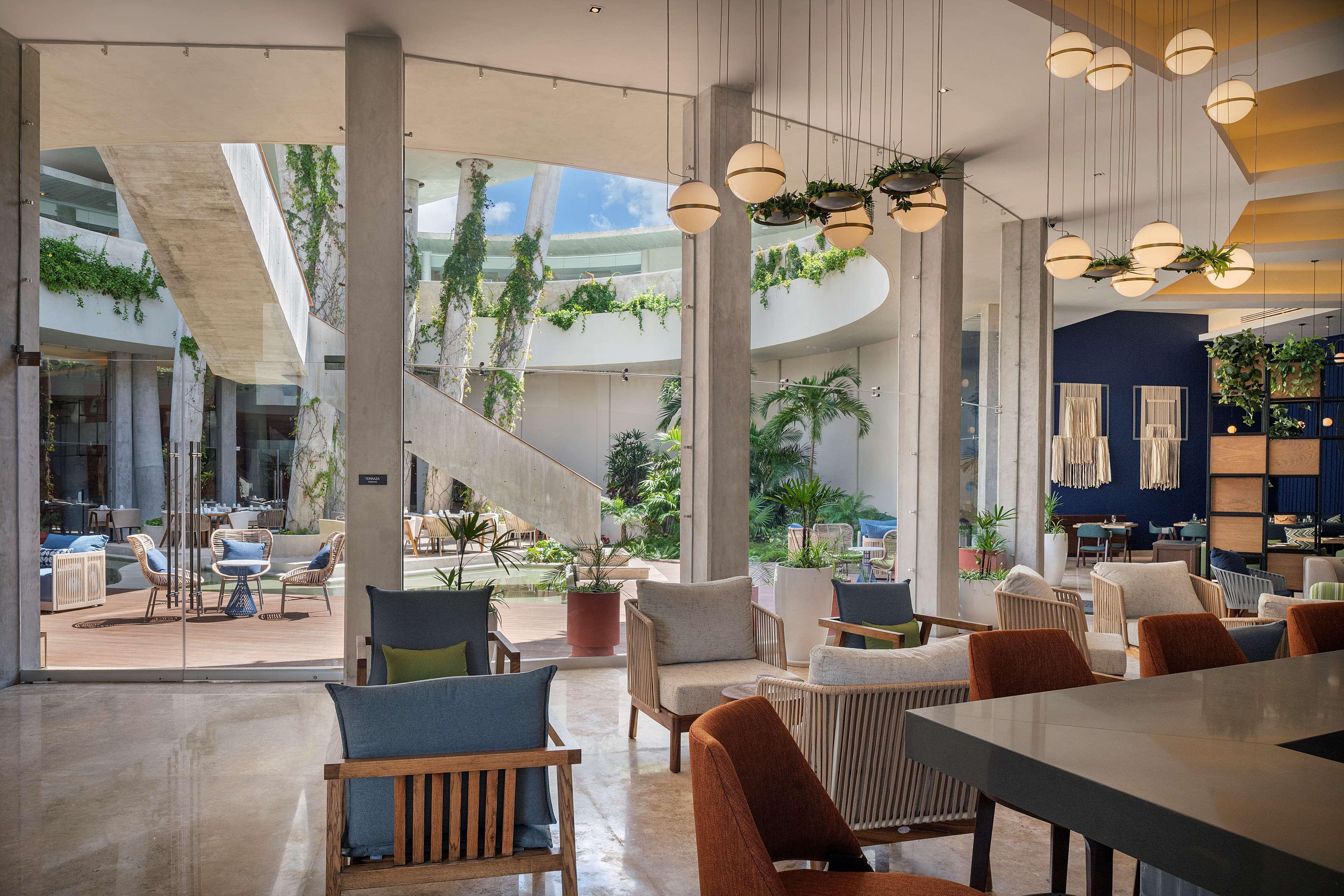 Hilton Garden Inn Cancun Airport Exteriör bild