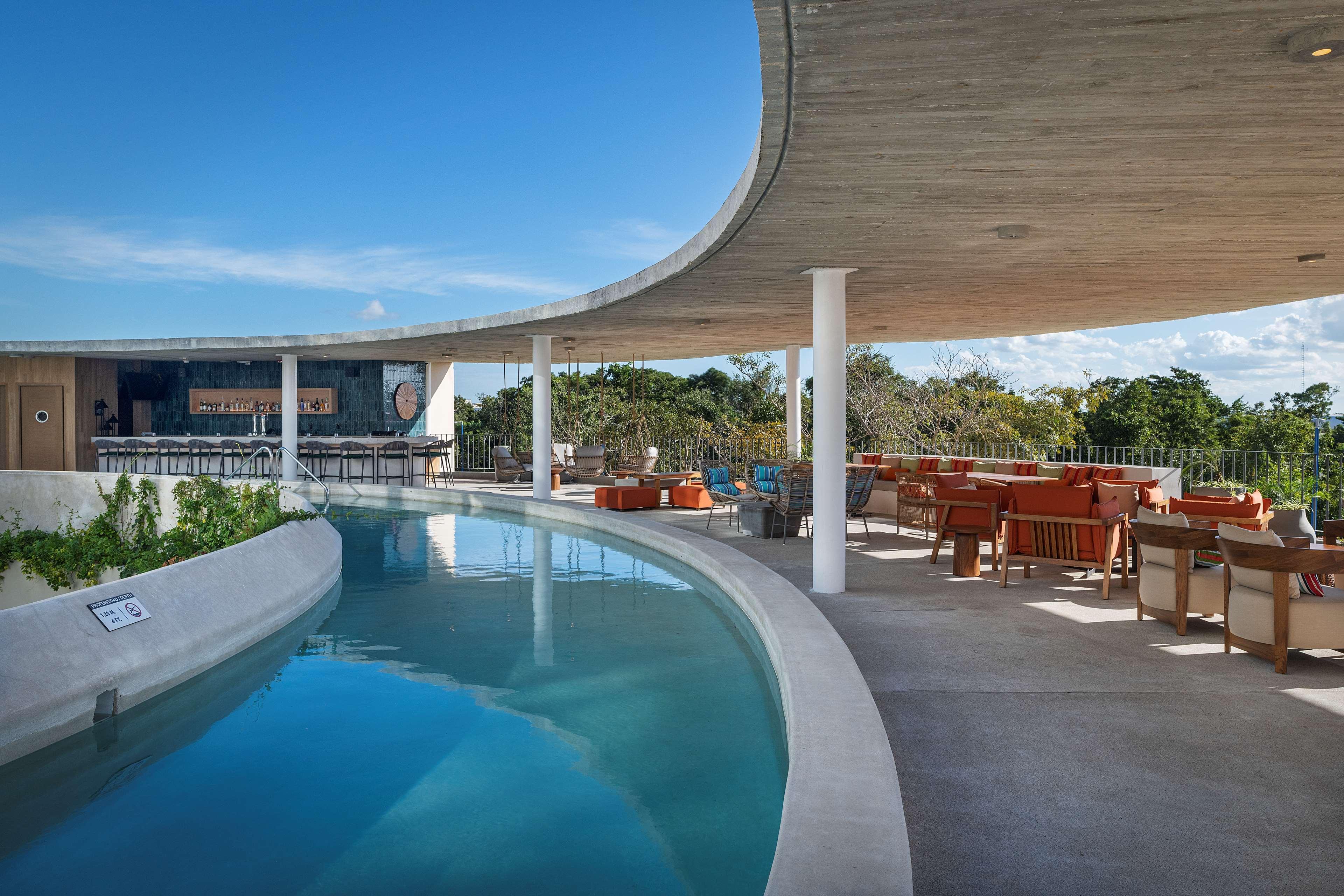 Hilton Garden Inn Cancun Airport Exteriör bild
