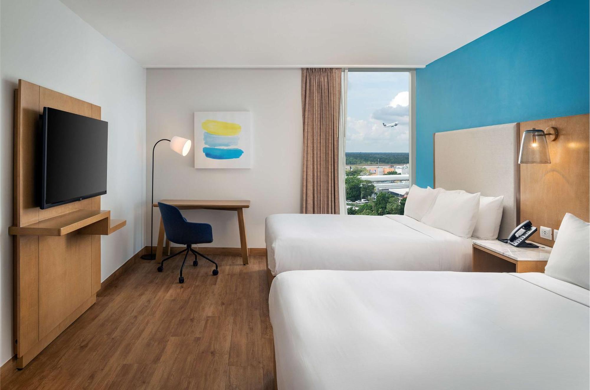 Hilton Garden Inn Cancun Airport Exteriör bild