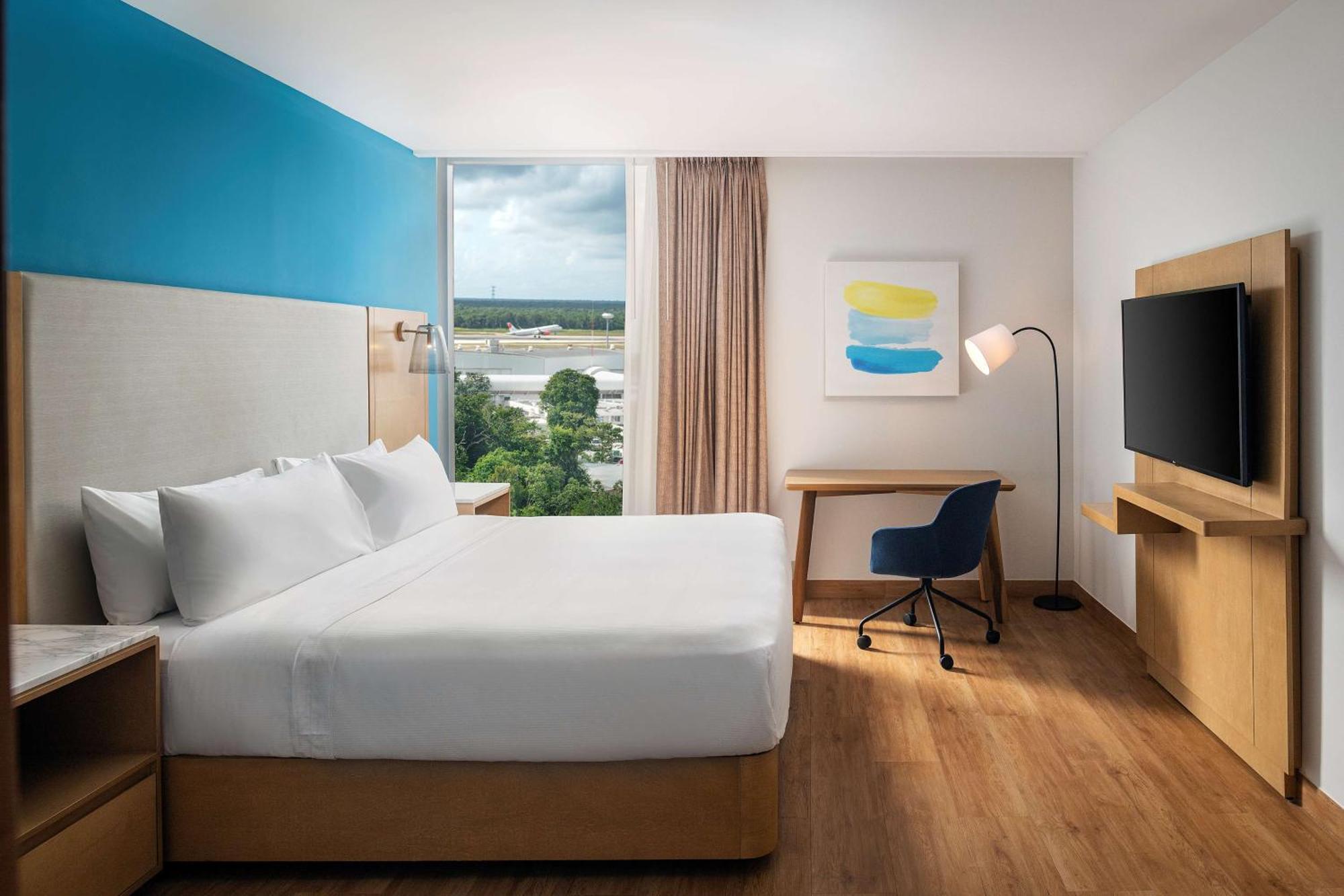 Hilton Garden Inn Cancun Airport Exteriör bild
